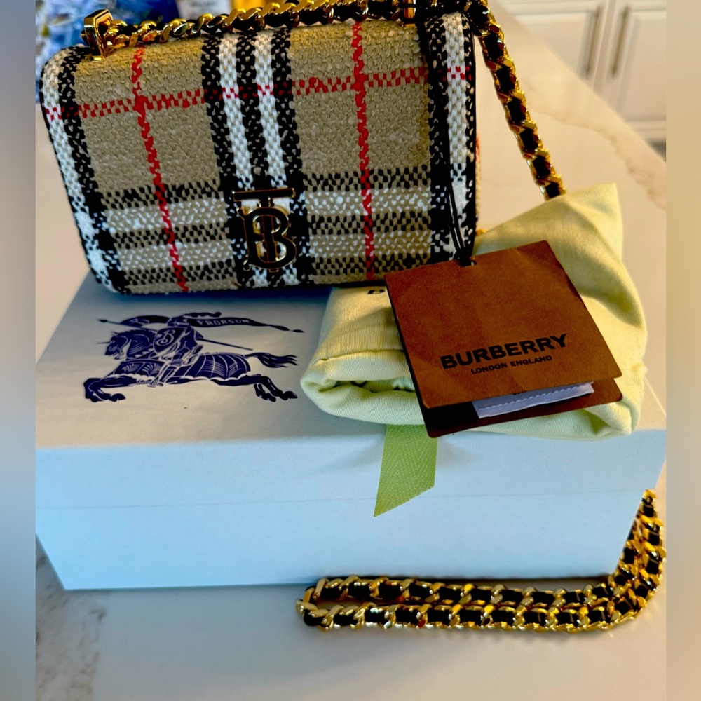 NWT‎ Burberry Mini Boucle Lola Crossbody Bag with box and dust bag - Picture 2 of 16